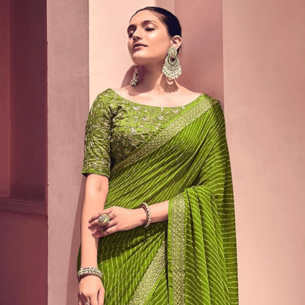 Women's Georgette Bandhani Printed Saree - Image 2